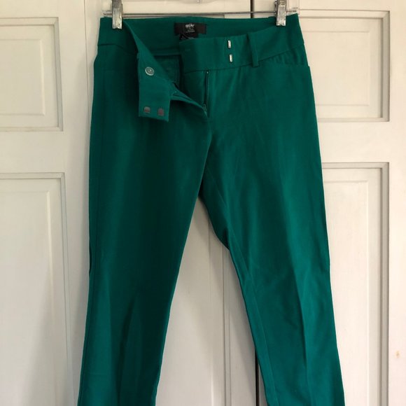 Stretch // Extensible Emerald Green Ankle Pants - Picture 1 of 4